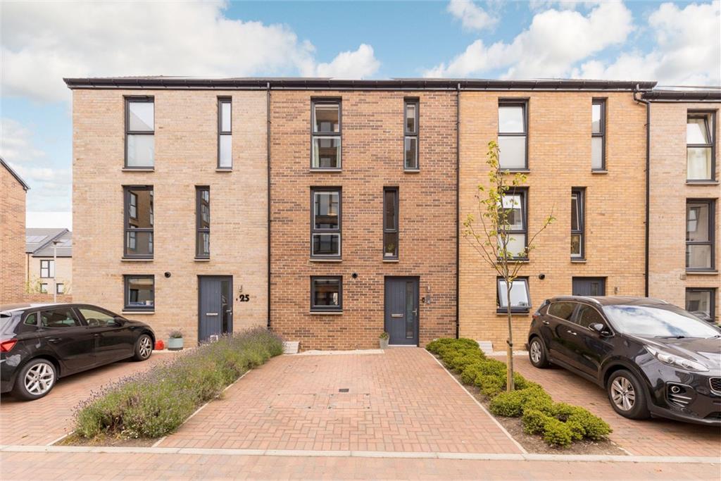 27 Cunningham Square, Portobello, EH15 1BA