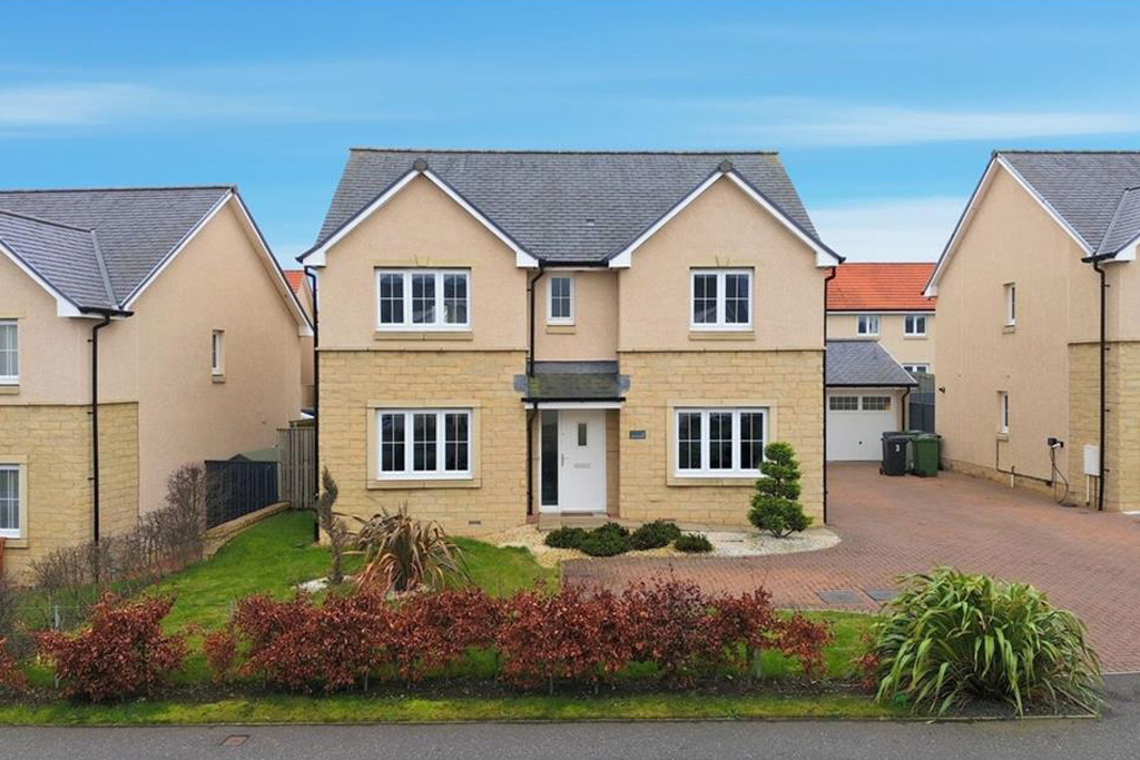 Energy efficient home for sale in Danderhall