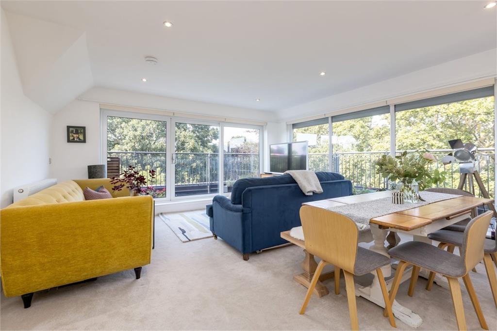 Penthouse flat for sale