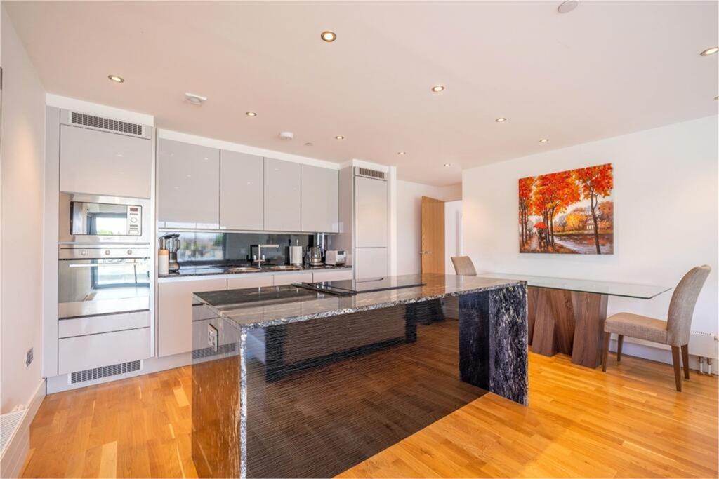 Penthouse flat for sale