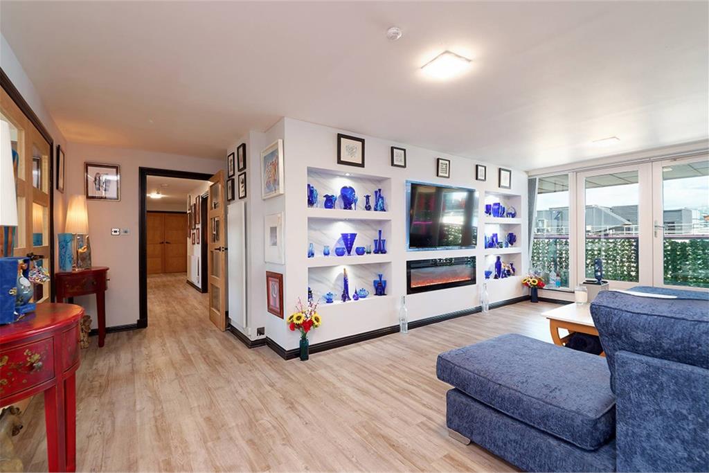 Penthouse flat for sale
