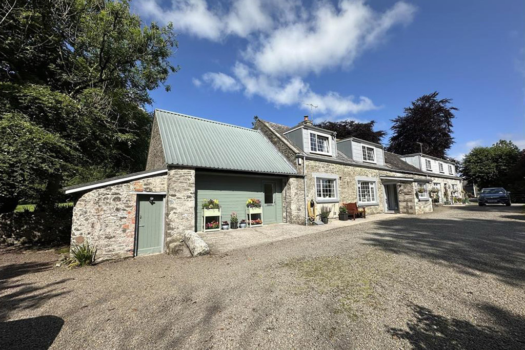 Rosewood Lodge, Twynholm, Kirkcudbright, DG6 4NQ