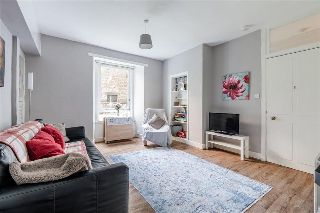 5/1 Rossie Place, Edinburgh, EH7 5SF