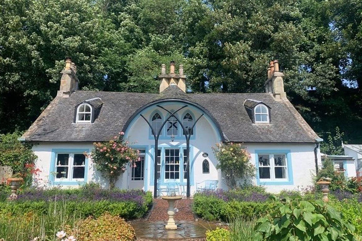 Easter Cottage, Charlestown, KY11 3EU