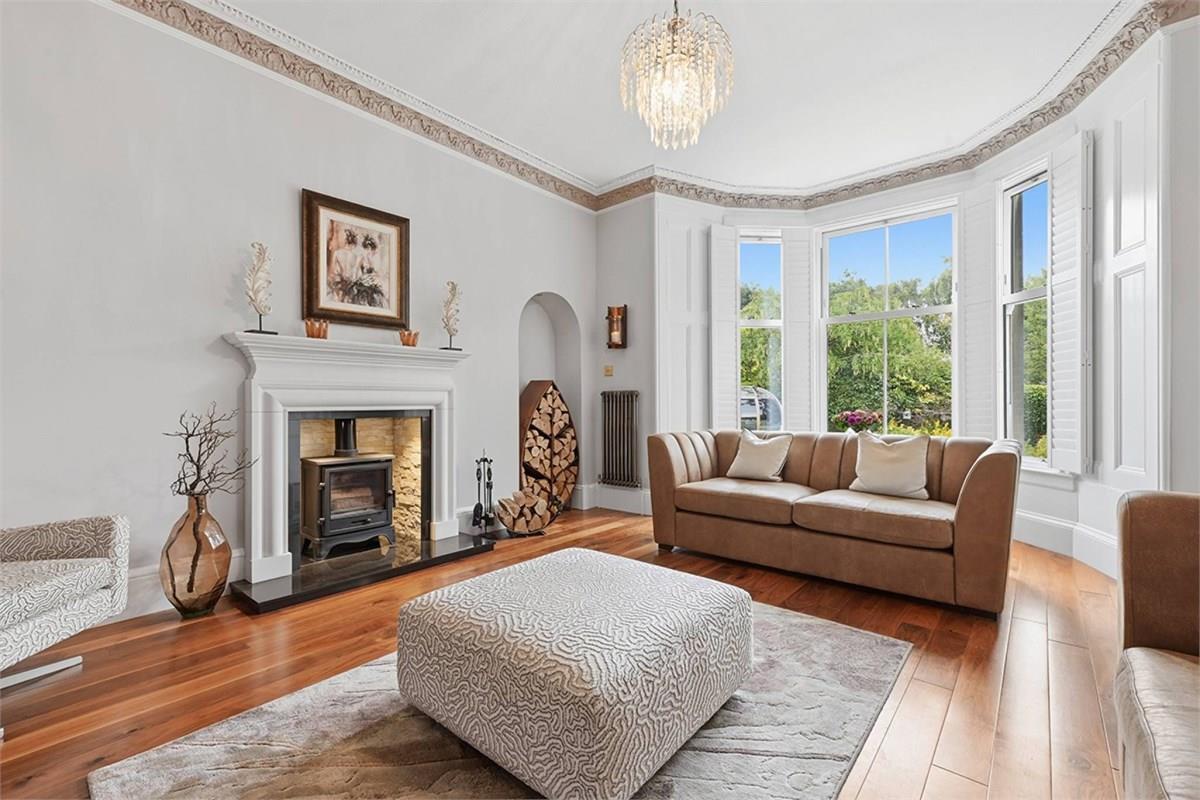 2 Venturefair Avenue, Dunfermline, KY12 0PF