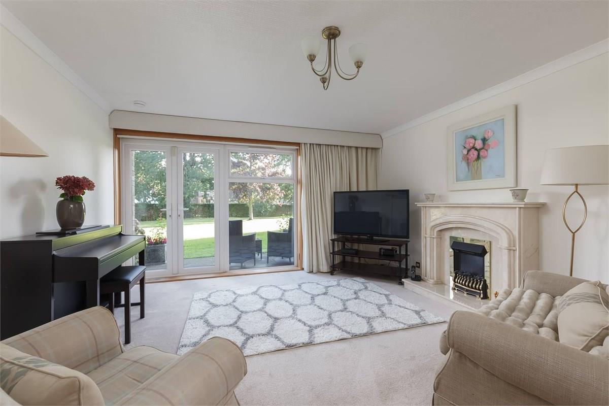 Garden flat for sale in Ravelston
