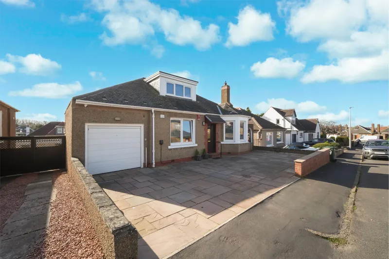 27 Craigs Avenue, Edinburgh, EH12 8HS