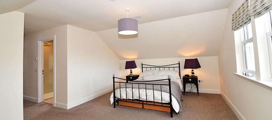 5 bed detached house Midlothian bedroom